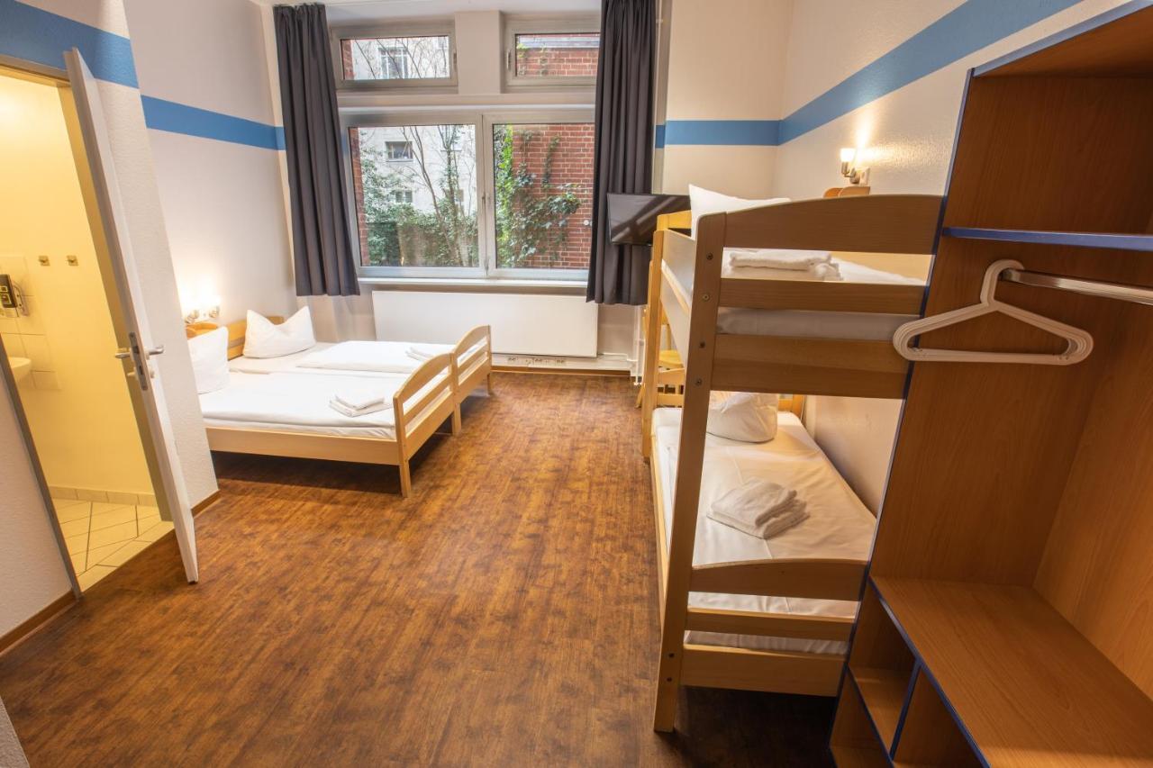Acama Hotel & Hostel Kreuzberg Berlino Esterno foto