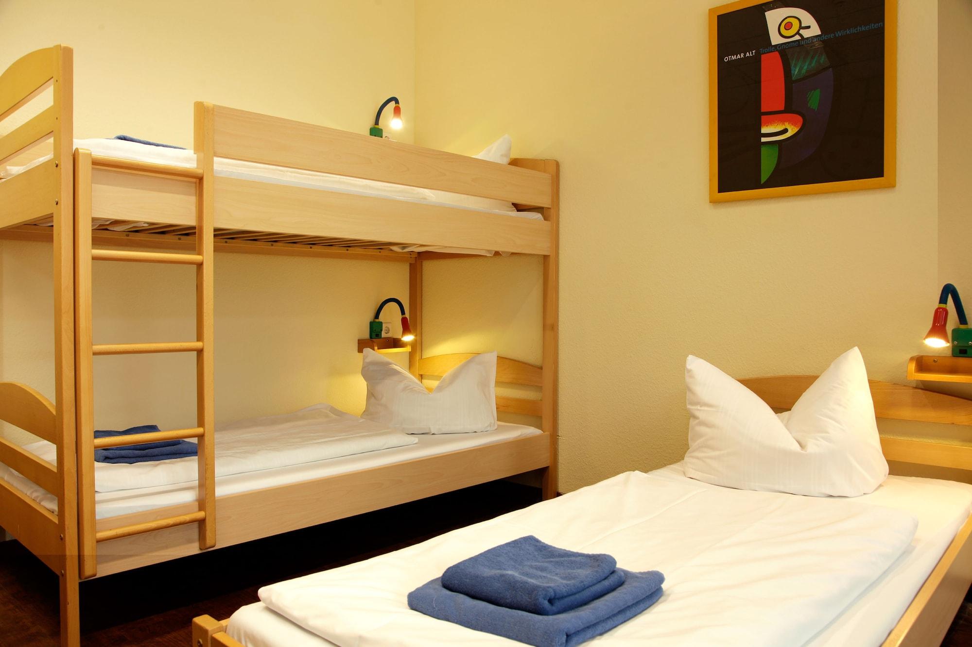 Acama Hotel & Hostel Kreuzberg Berlino Esterno foto