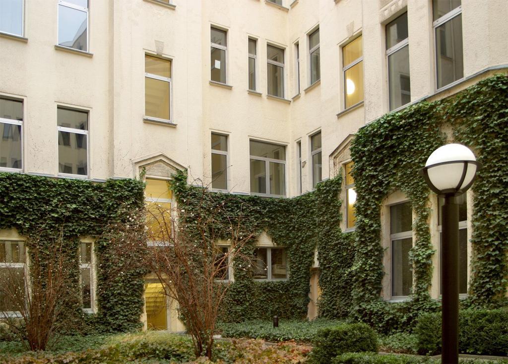 Acama Hotel & Hostel Kreuzberg Berlino Esterno foto